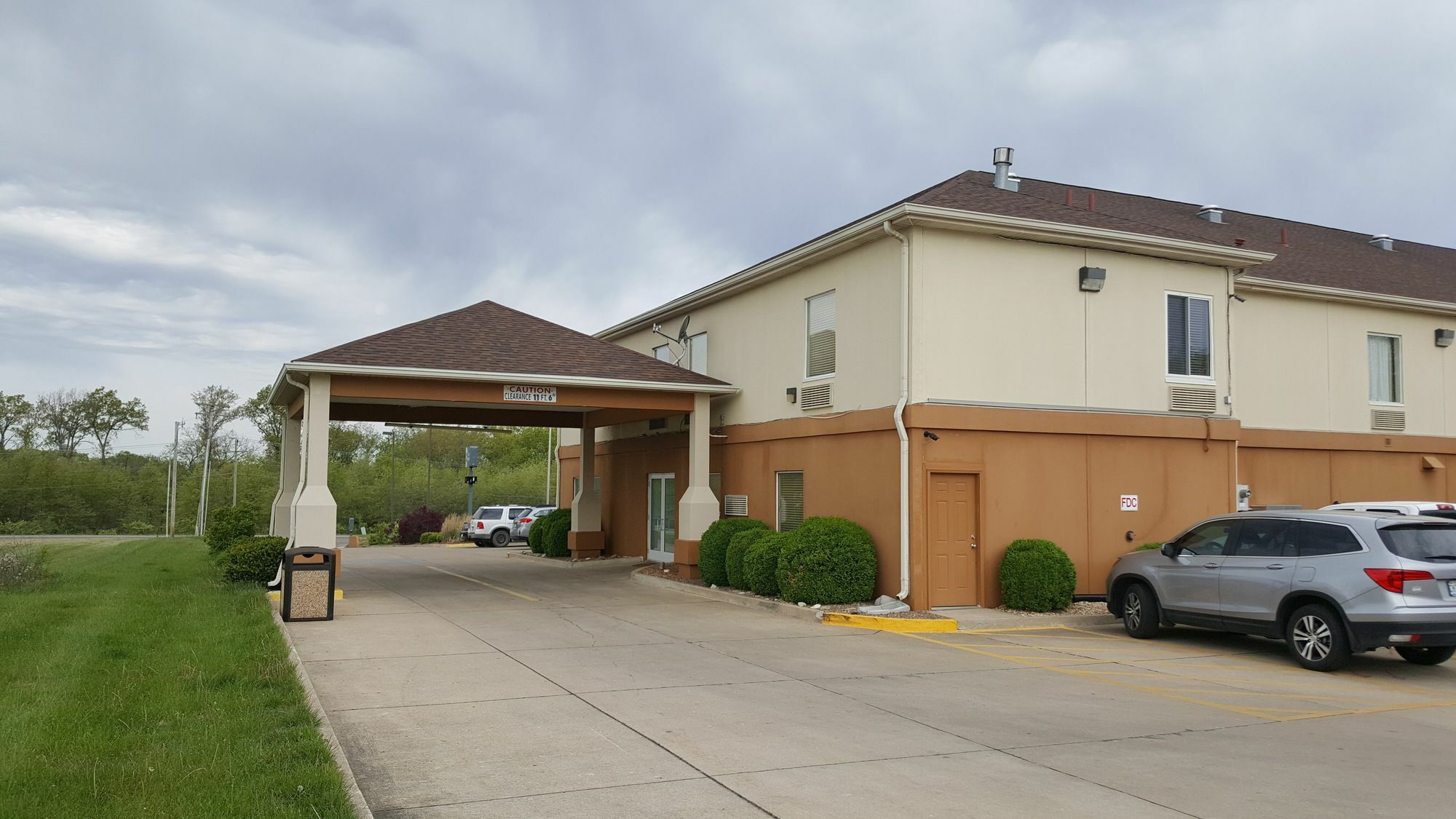 Best Western Teal Lake Inn Mexico Dış mekan fotoğraf